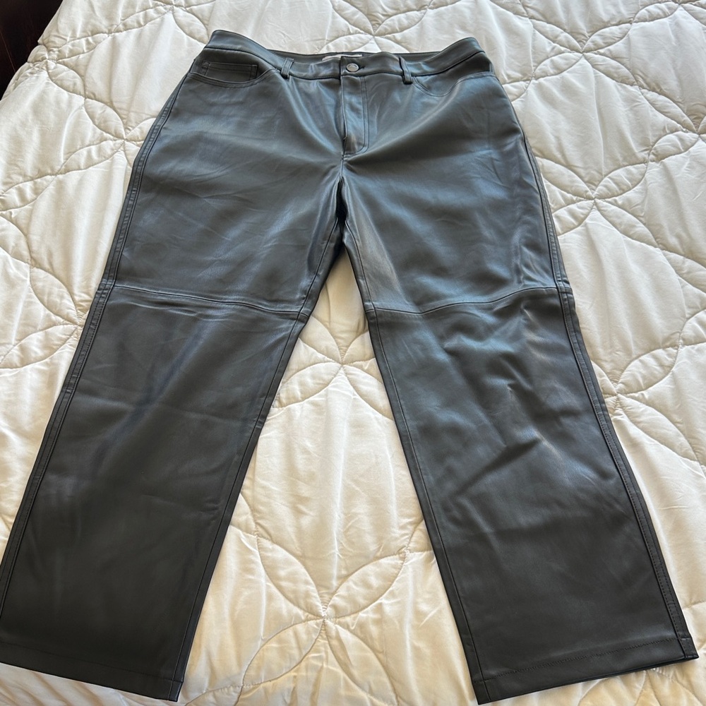 Mango Faux Leather Pants – Black – Size 10 (US)